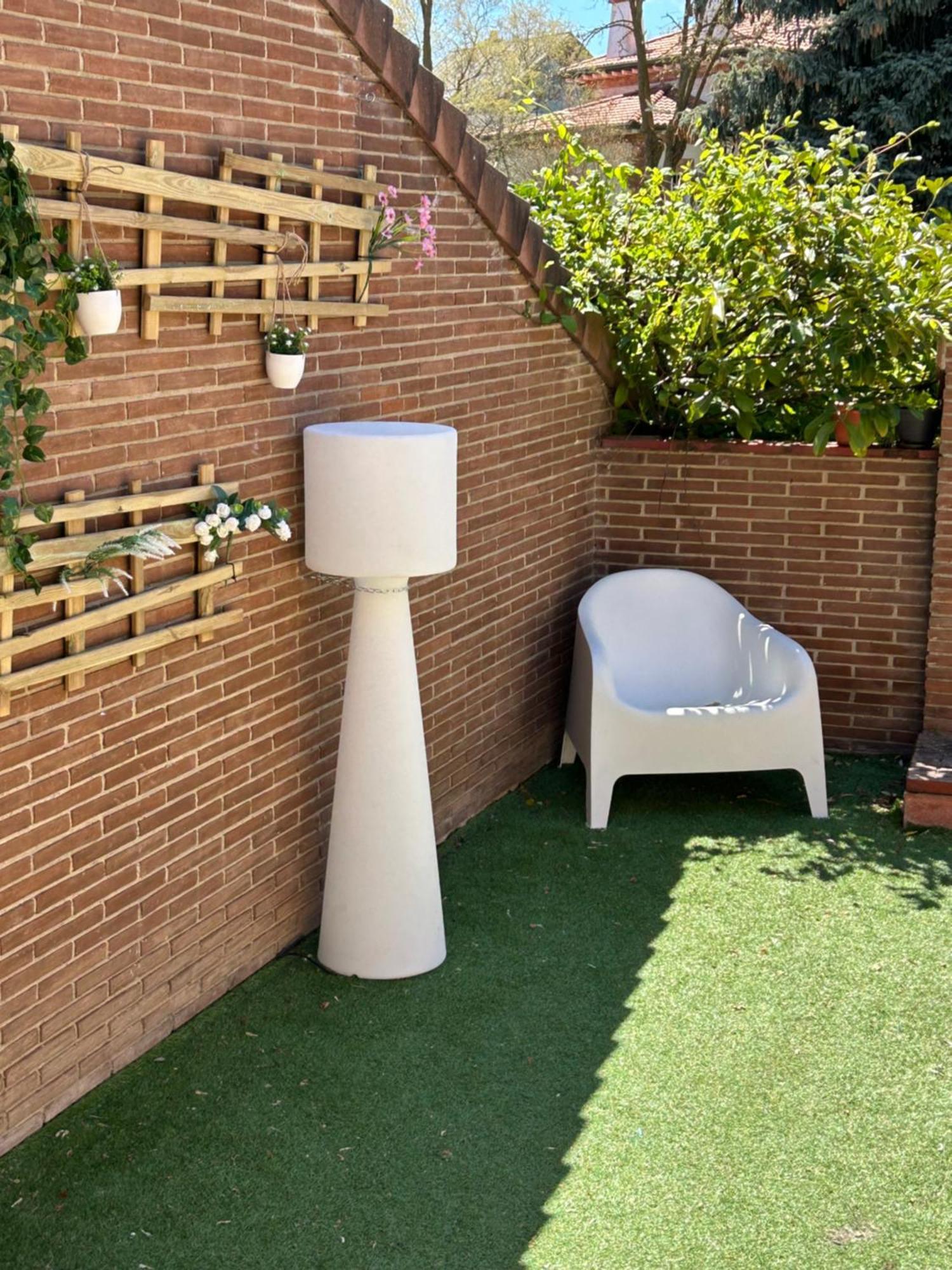 Alojamientos Castellana Jardin 1 Y 2 Parking Y Piscina Gratis!! Burgos Exterior photo